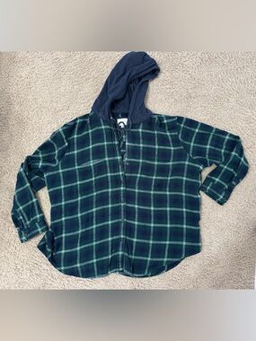 American Eagle Green & Navy Plaid Hooded Button-Up